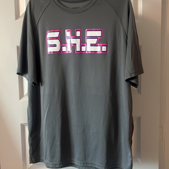 Workout top gray t shirt  size XL active wear lounge casual graphic - Picture 13 of 13